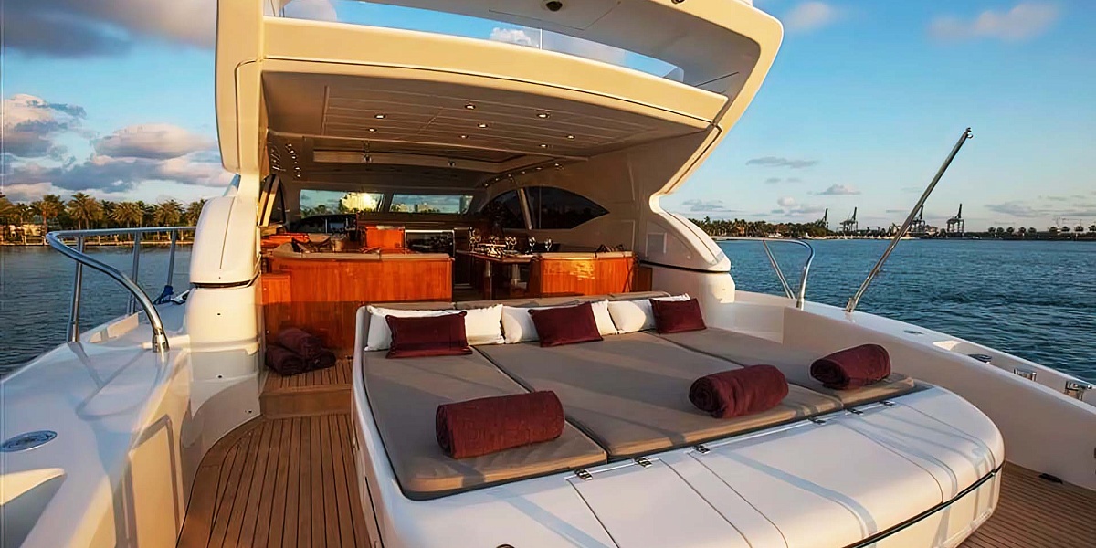 Аренда яхты Mangusta 72 на Миконосе, Греция